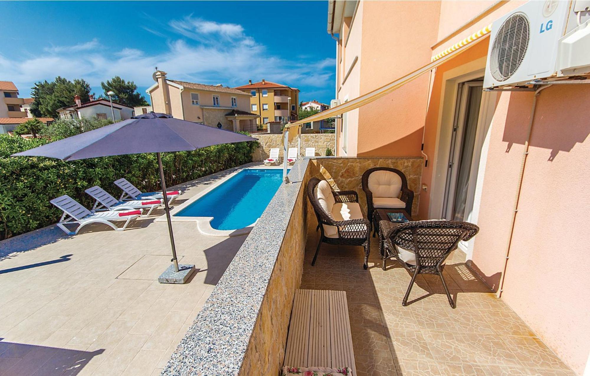 7 Bedroom Stunning Home In Ližnjan المظهر الخارجي الصورة